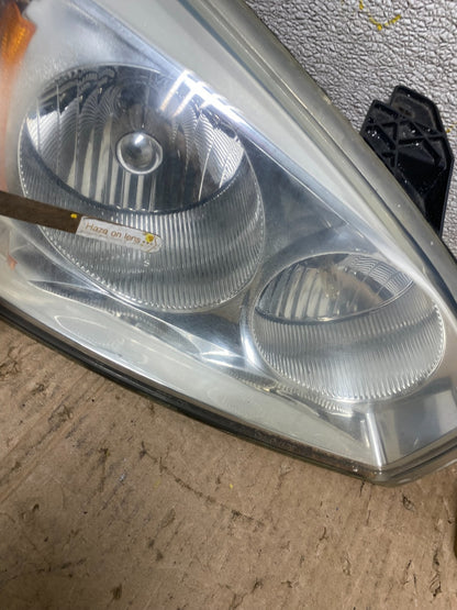 2004 to 2007 Chevrolet Malibu Left+Right Set Headlights W5304 DW9