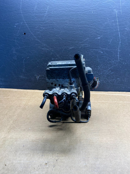 2010 - 2015 Toyota Prius ABS Brake Pump Anti Lock Module AD7575 DG1
