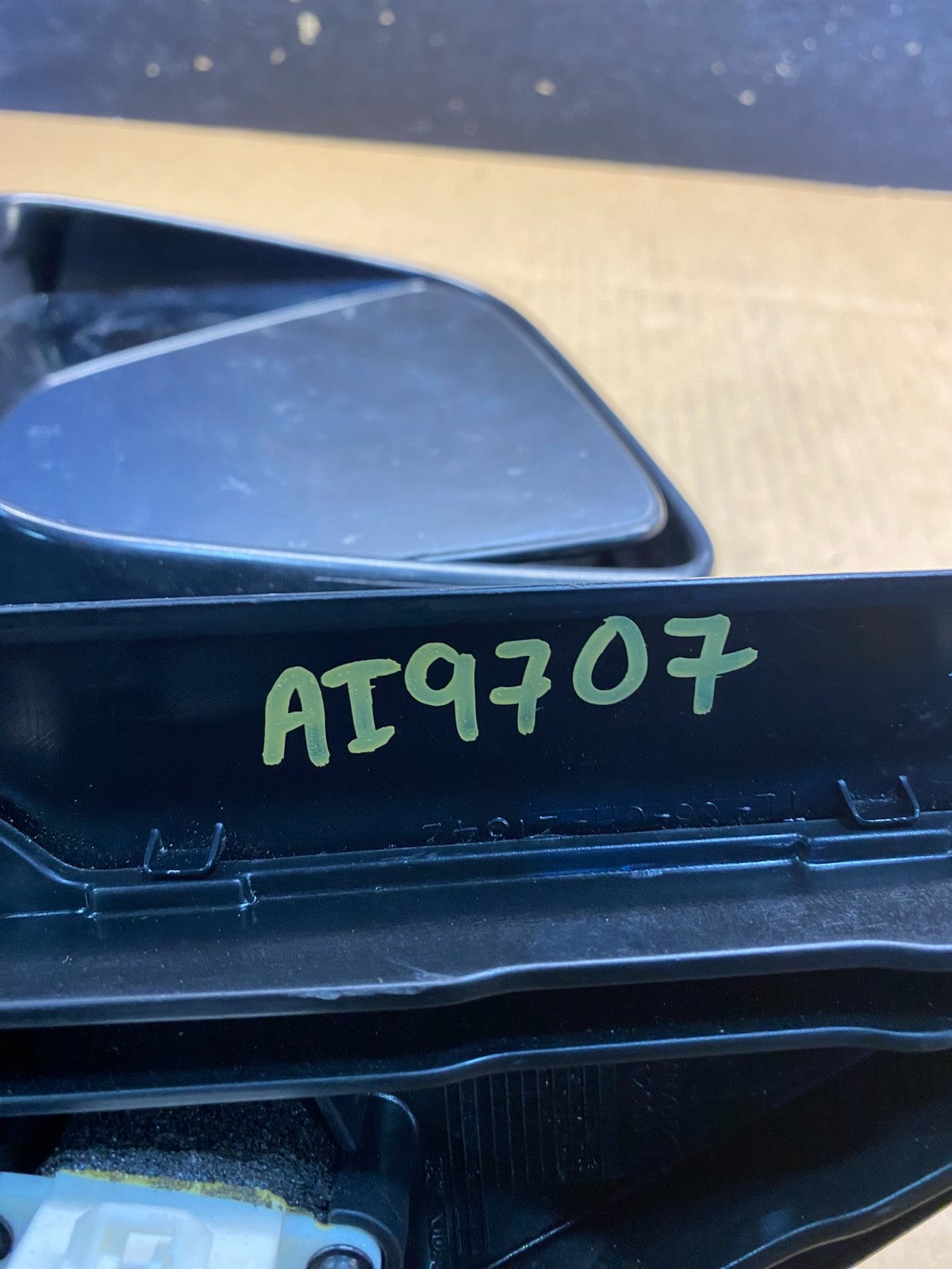 2009-2015 Honda Pilot Left Driver LH Side View Door Mirror ai9707 DG11