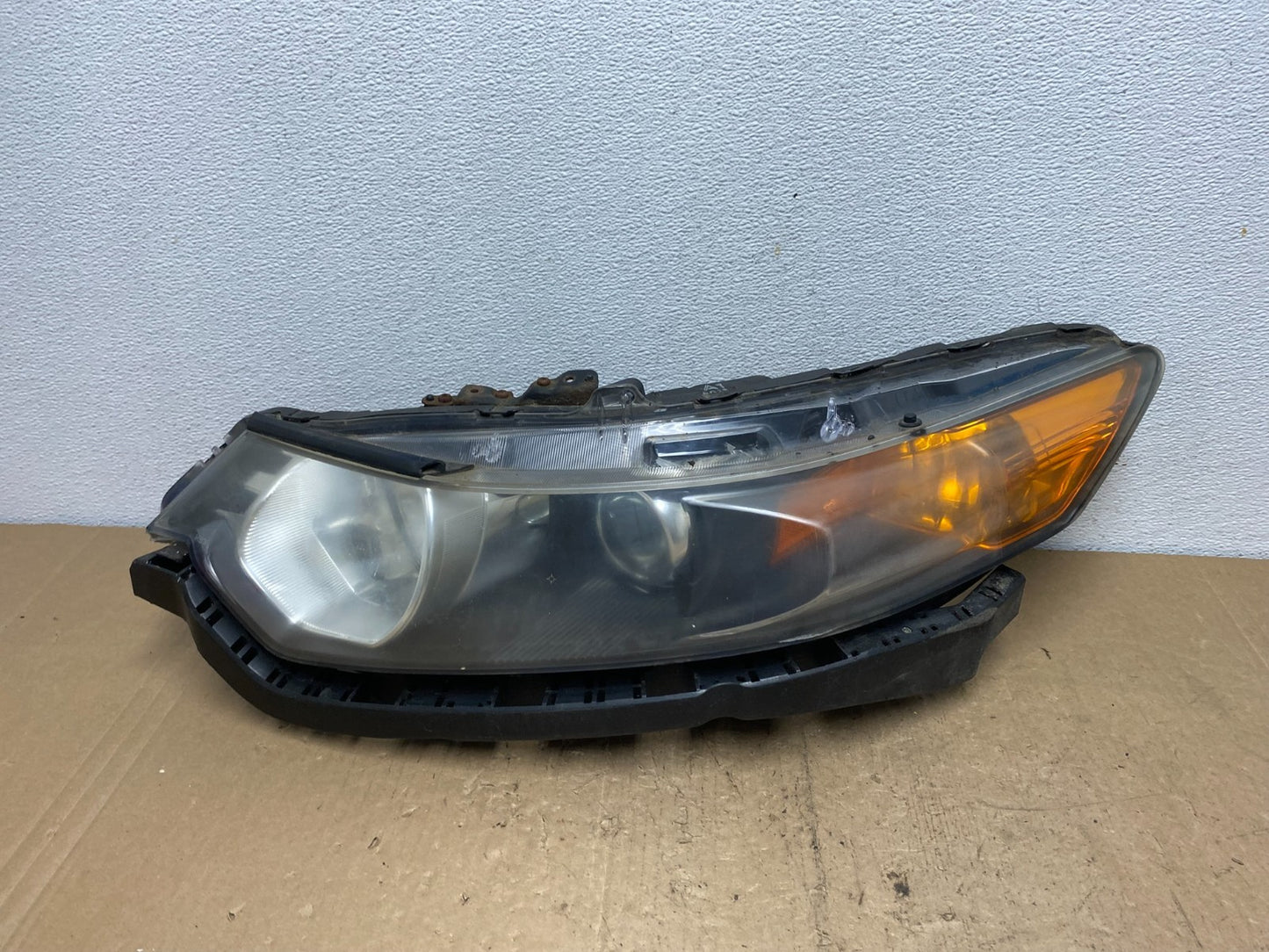 2009-2014 Acura TSX Left Driver LH Xenon HID Headlight AC6077 DW0