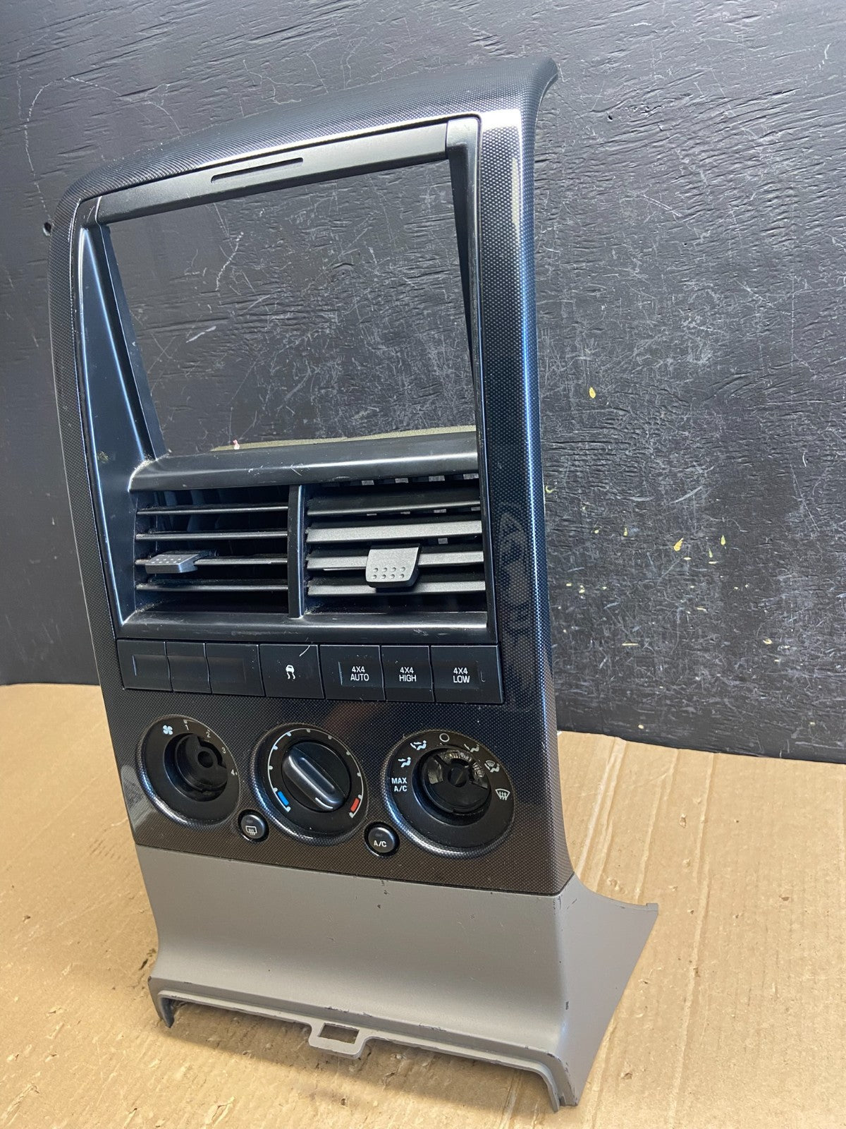 2006 - 2010 Ford Explorer Radio Heater Climate A/C Control Bezel Trim AE4045 DG6