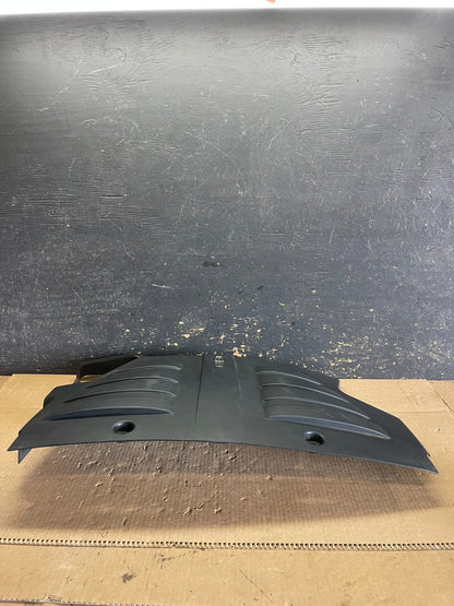 2004 Lincoln Aviator Engine Motor Cover OEM aa6112 DG3