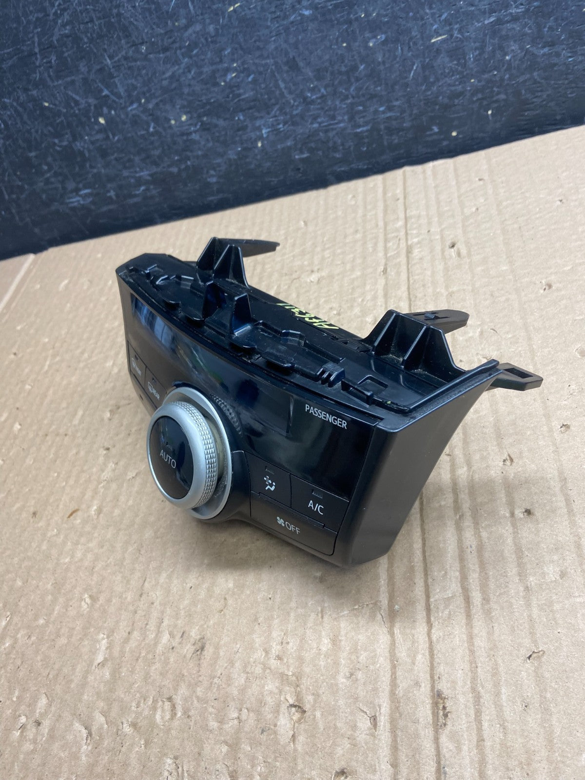 2014 Toyota Prius V Climate Heater A/C AC Control Panel AF6311 DG2