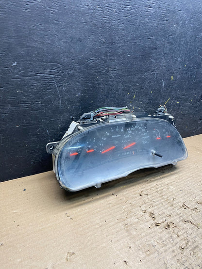 2004 to 2008 Ford E150 E250 Gauge Speedometer Cluster S9082 DG2