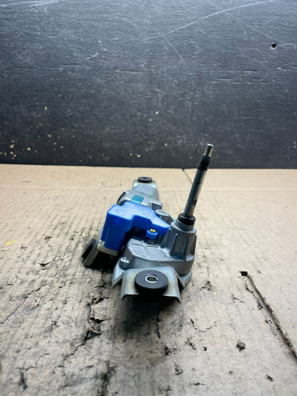 2008 to 2014 Subaru Impreza Hatchback Rear Wiper Motor V9207 PS2