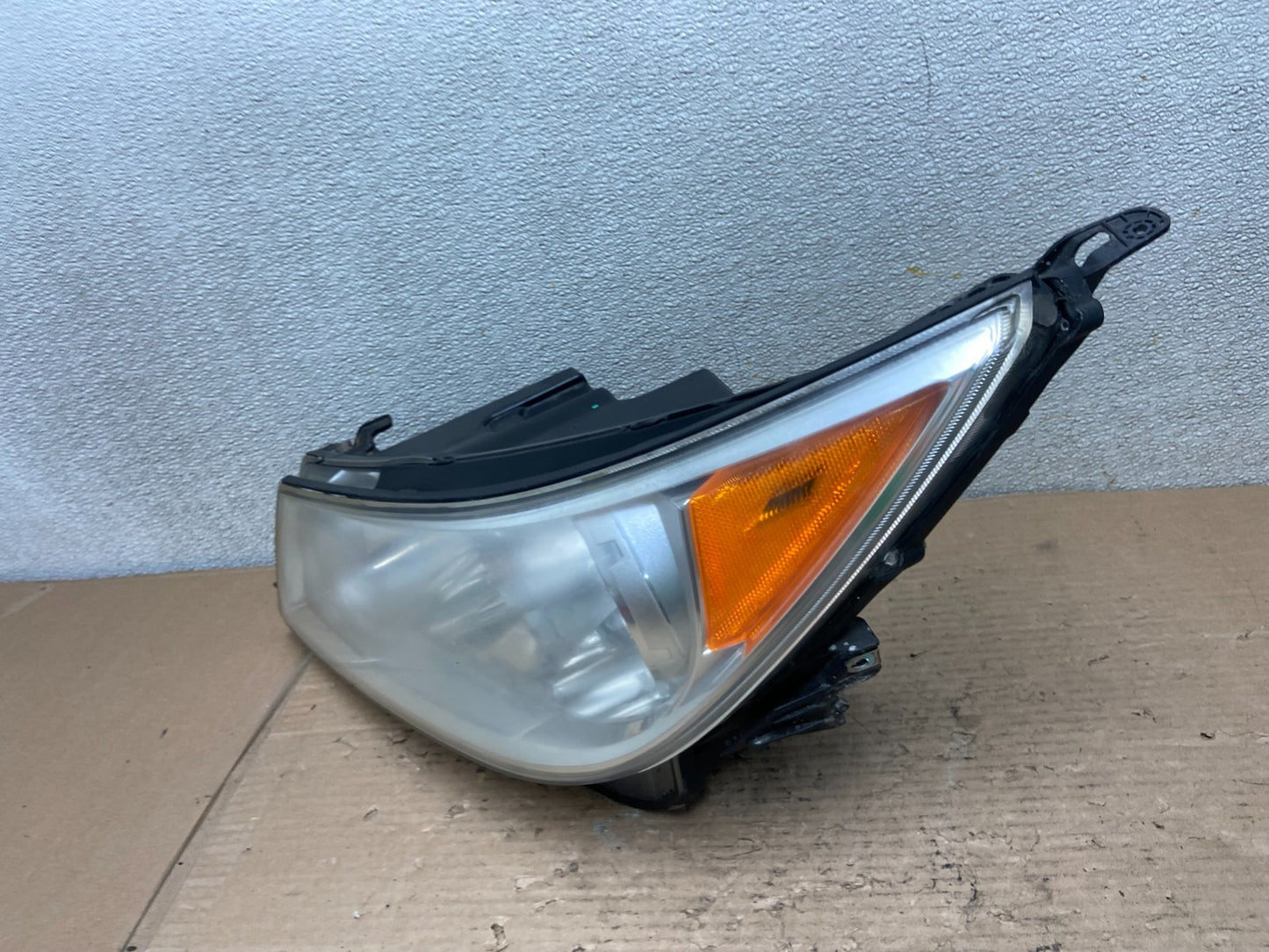 2010 to 2013 Buick Lacrosse Left Driver LH Halogen Headlight Oem AA9534 DW1