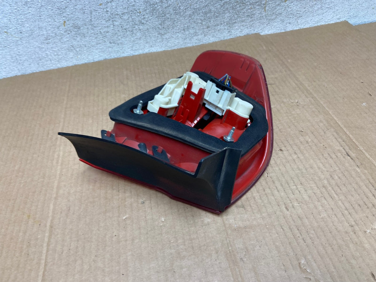 2006 2007 2008 Bmw 328i 3 Series Right Passenger Rh Side Tail Light AI5764 LK5