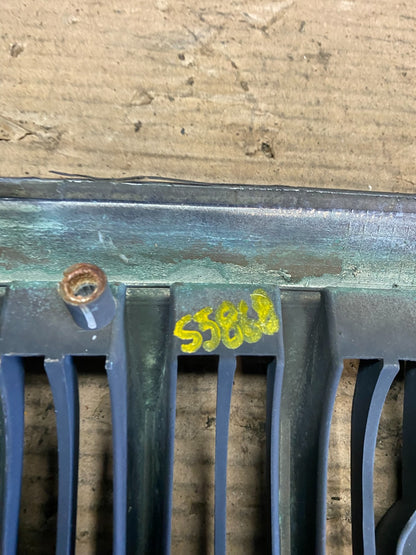 2001 to 2005 Hyundai Sonata Front Upper Grille Grill Bumper OEM S5868 DG15