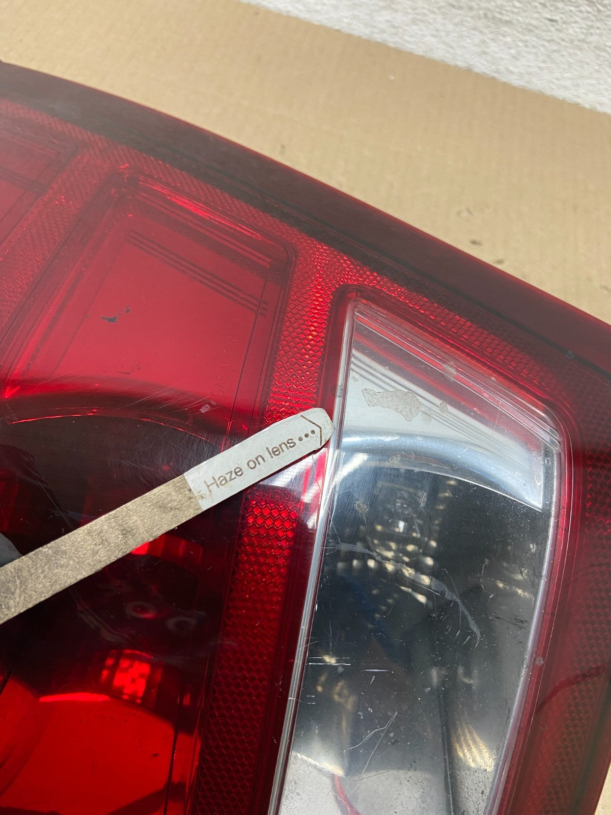 2005 - 2006 Jeep Grand Cherokee Right Passenger Rh Side Tail Light AG5866 DW4