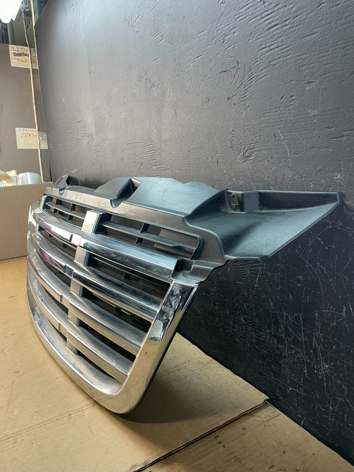 2009 to 2011 Freightliner Sprinter Front Upper Chrome Grill Grille ac5131 DG2