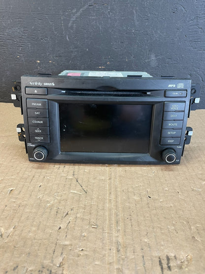 2009 to 2011 Kia Borrego Am Fm Cd Player Screen Radio Receiver OEM ac4891 DG0