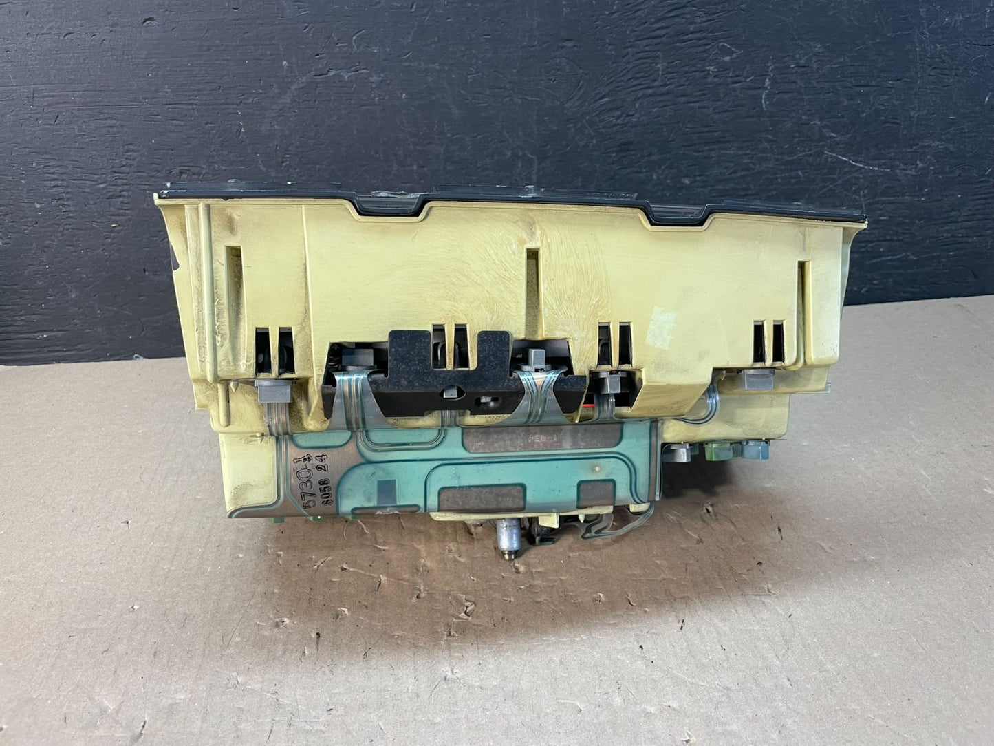 1992 Chevrolet Astro Cluster Gauge Speedometer ECM AE3332 DG7