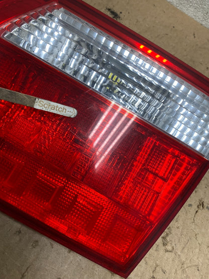 2005 2006 2007 Honda Odyssey Inner Right Passenger RH Tail Light X2233 DW3