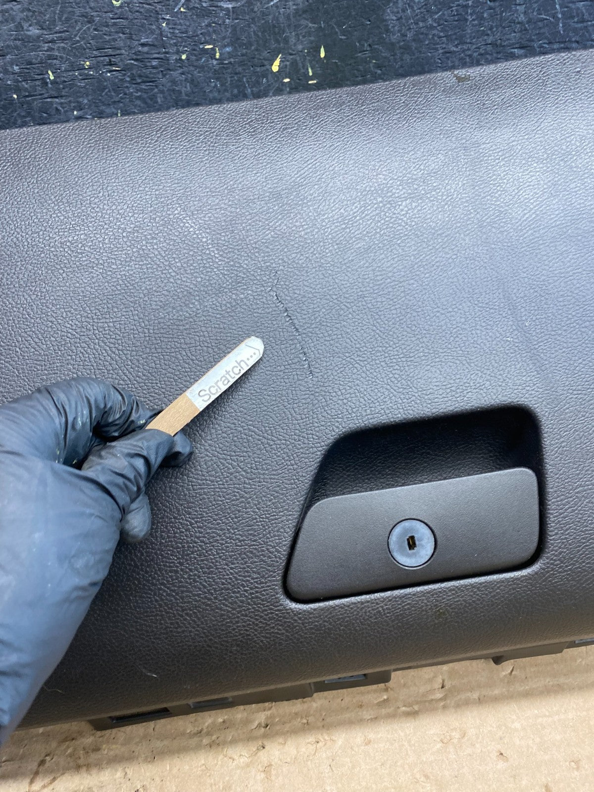 2013 to 2016 Ford Fusion Front Right Passenger Storage Glove Box ag8498 DG1