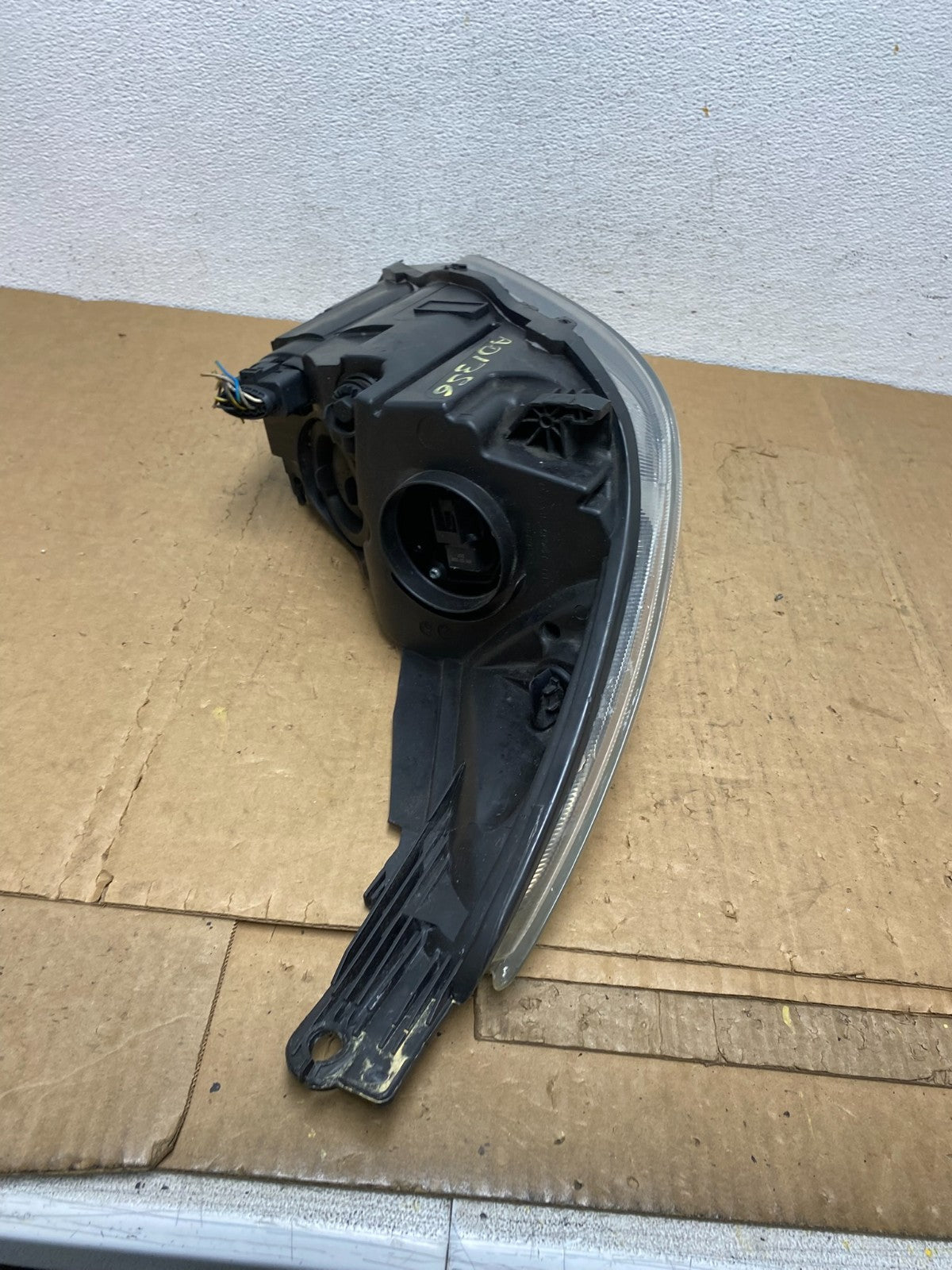 2015 to 2018 Ford Focus Left Driver LH Side Headlight AC5826 DW9