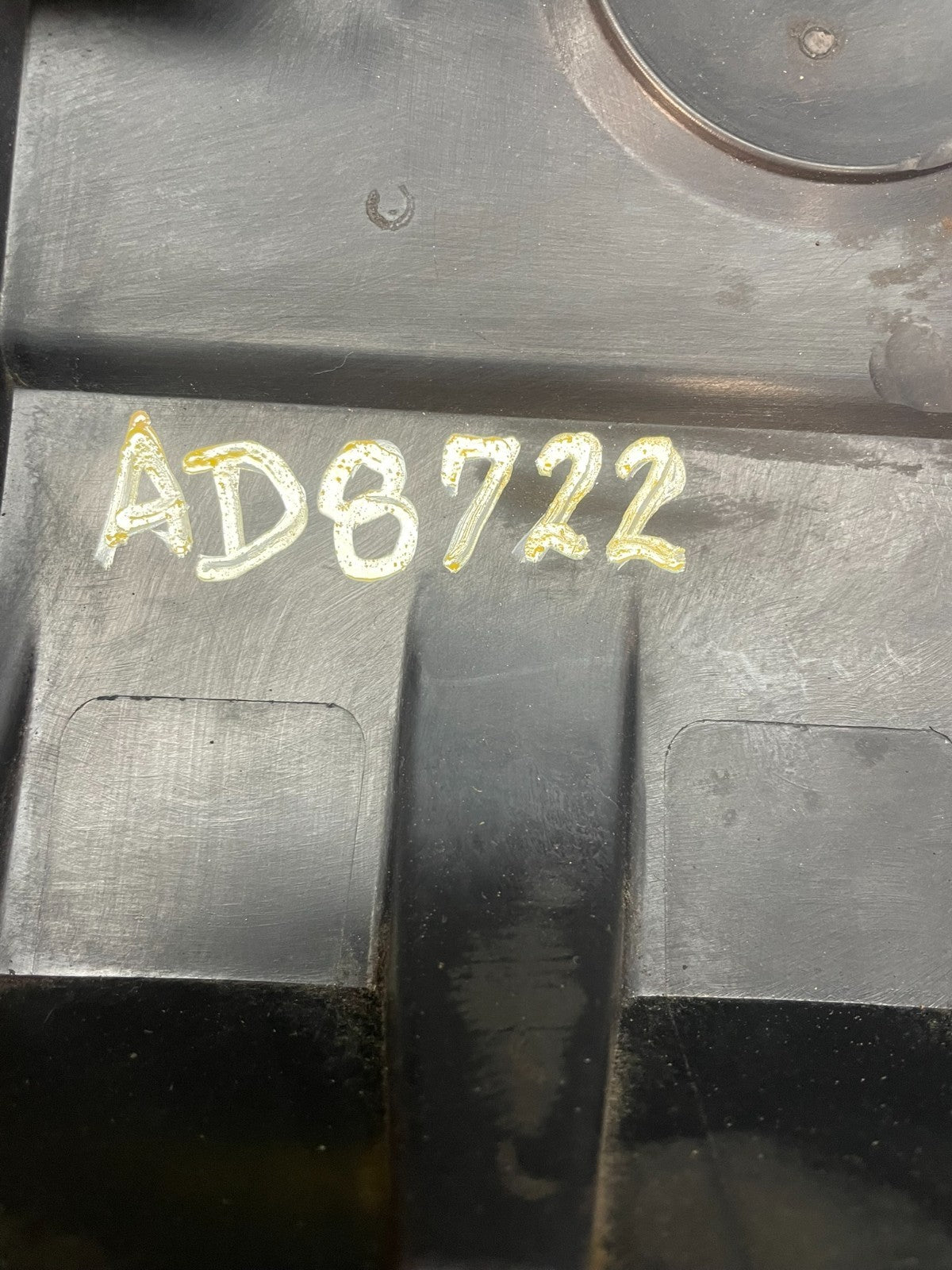 2005 to 2006 Volkswagen Jetta TDI Engine Cover AD87224