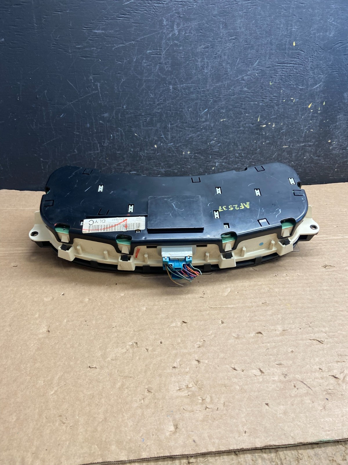 1999 to 2002 Chevrolet Colorado Instrument Cluster Speedometer AF2537 DG6