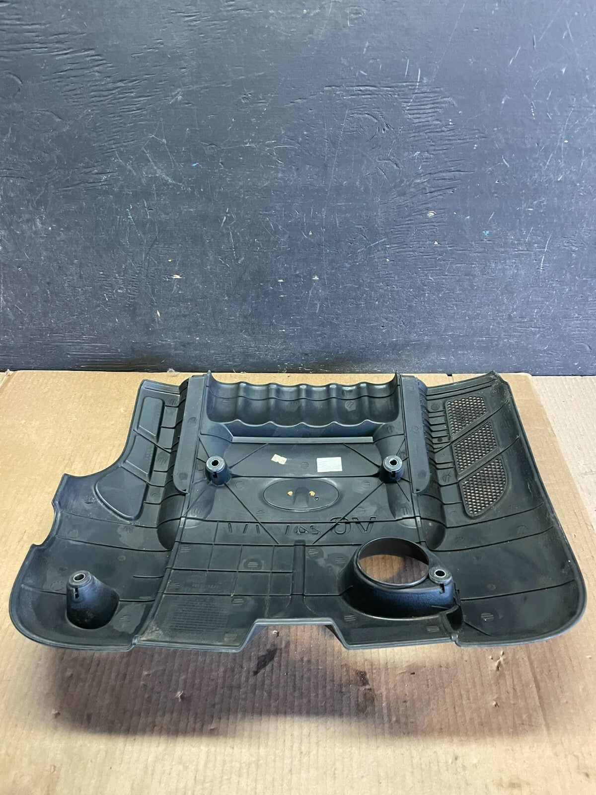 2007 - 2008 Kia Optima Rondo 2.7L V6 Engine Motor Cover j7400 PS4