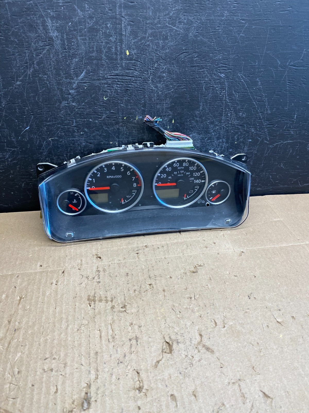 2006-2007 Nissan Pathfinder Xterra Cluster Speedometer Instrument AC9063 DW0