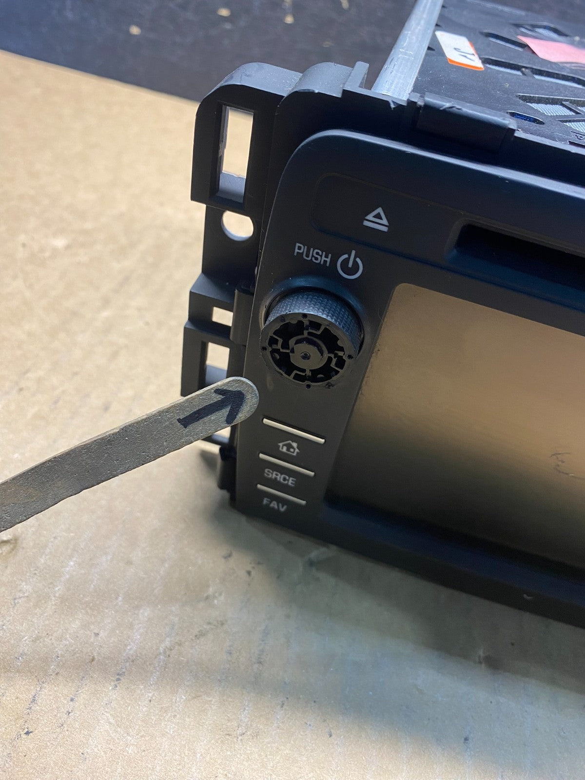 2015 to 2017 Chevrolet Traverse Am Fm Cd Player Radio Screen Display ag6030 DG2