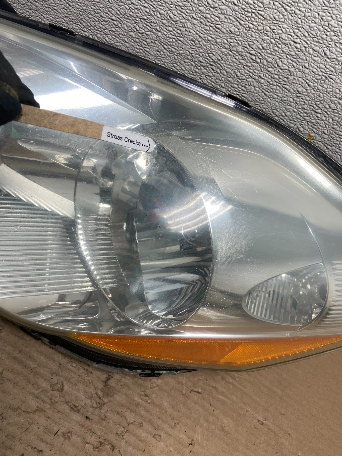 2006 to 2010 Toyota Sienna Left Driver Lh Side Headlight Halogen AA9516 DW3
