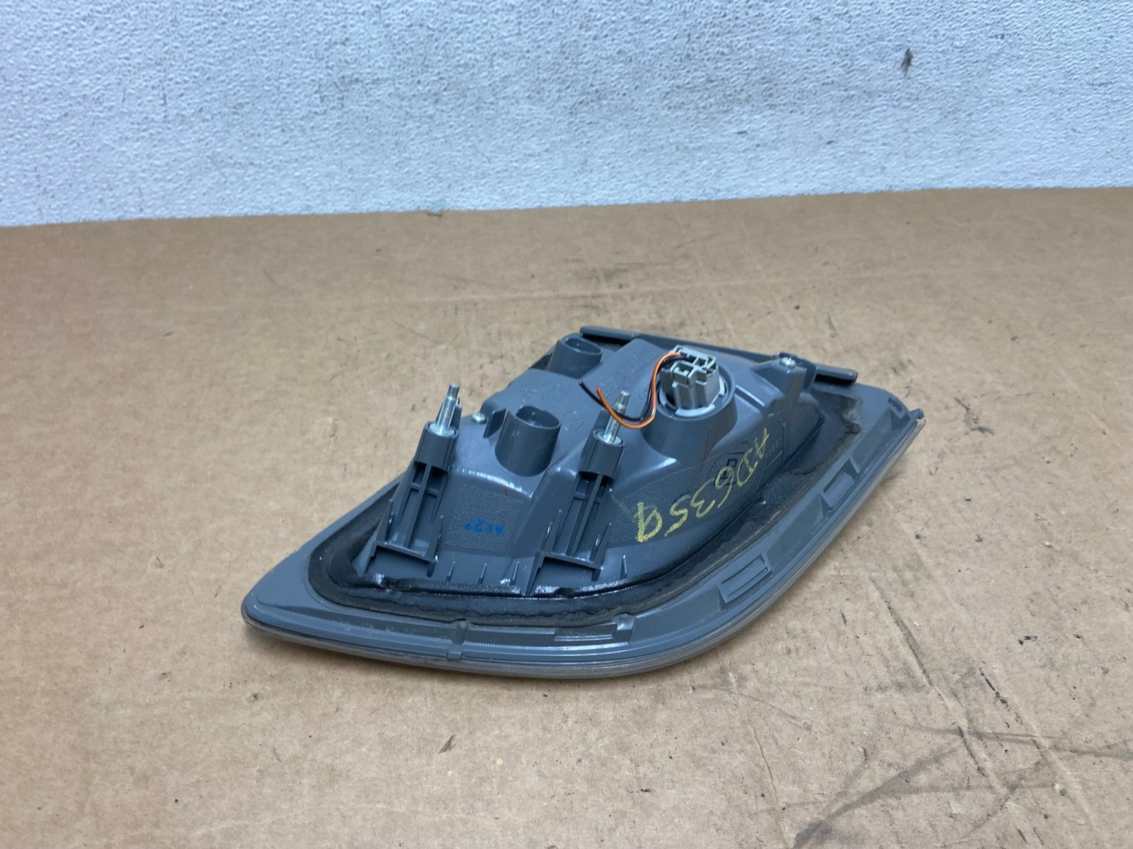 2010 2011 2012 Mazda CX-9 Tail Light Inner Right Passenger Rh Side AD6359 LK3