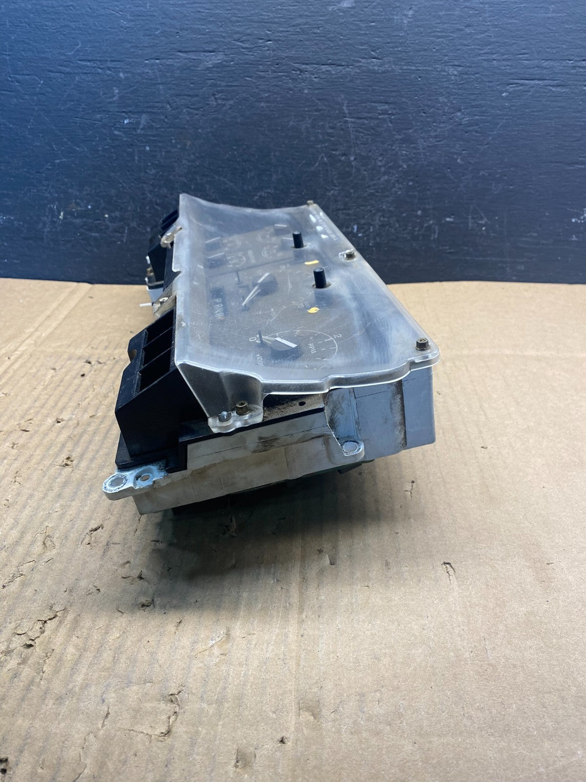 1992 to 1997 Ford F250 F350 Speedometer Cluster Gauge ad1750 DG2