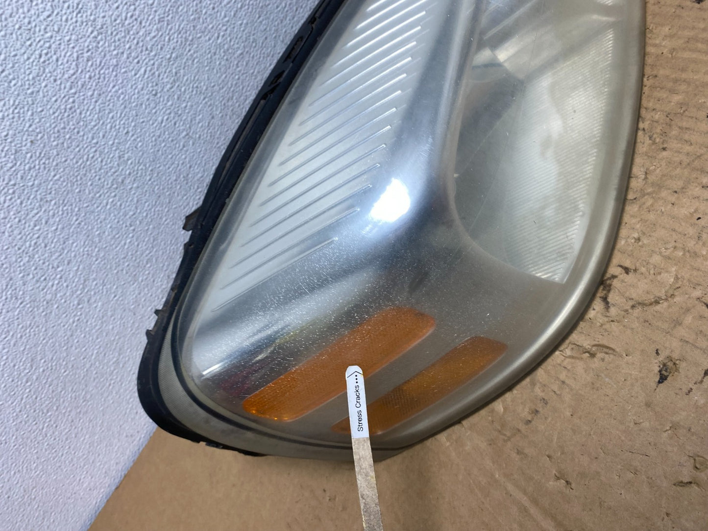 2005 - 2009 Pontiac Montana / Uplander Right Passenger Headlight AC7740 DW4