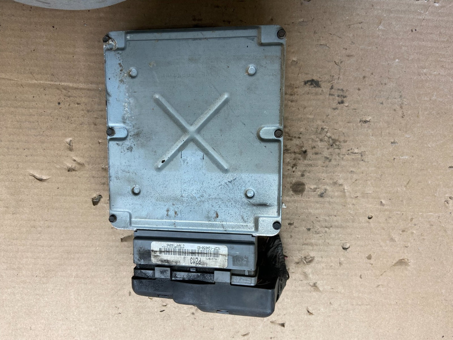 2000 Ford E-Series Van 4.2L Engine Control Module 1c2f-12a650-ed N7248 DG0