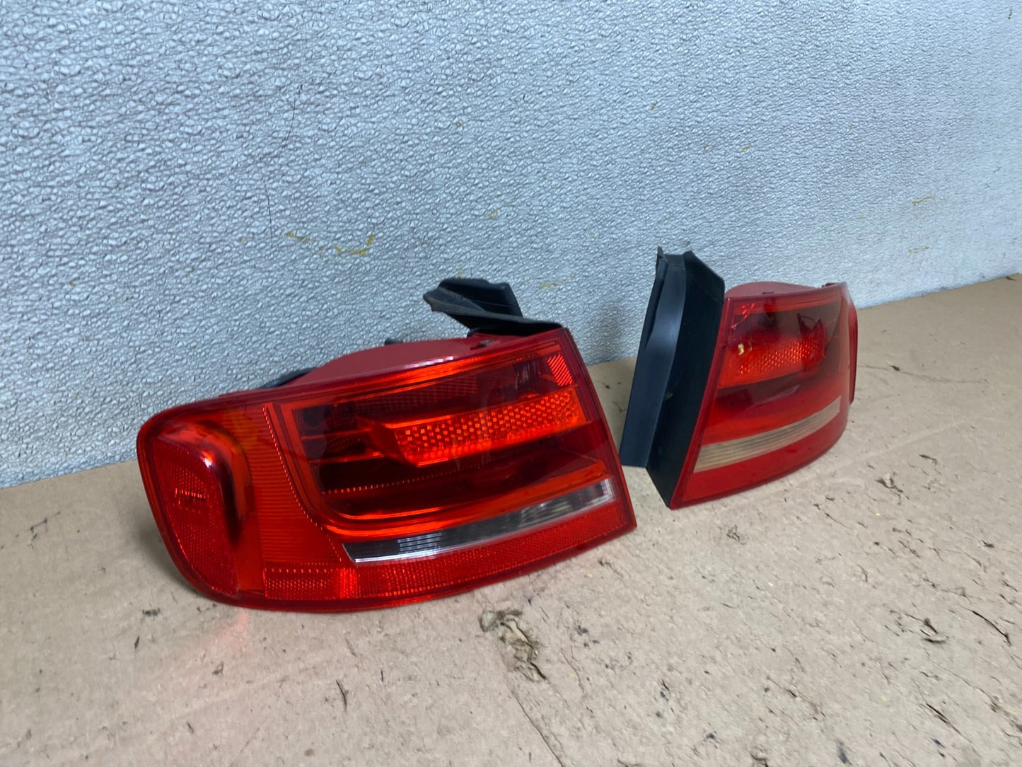 2009 to 2012 Audi A4 Sedan Left+Right Side Tail Lights OEM W2996 DW2