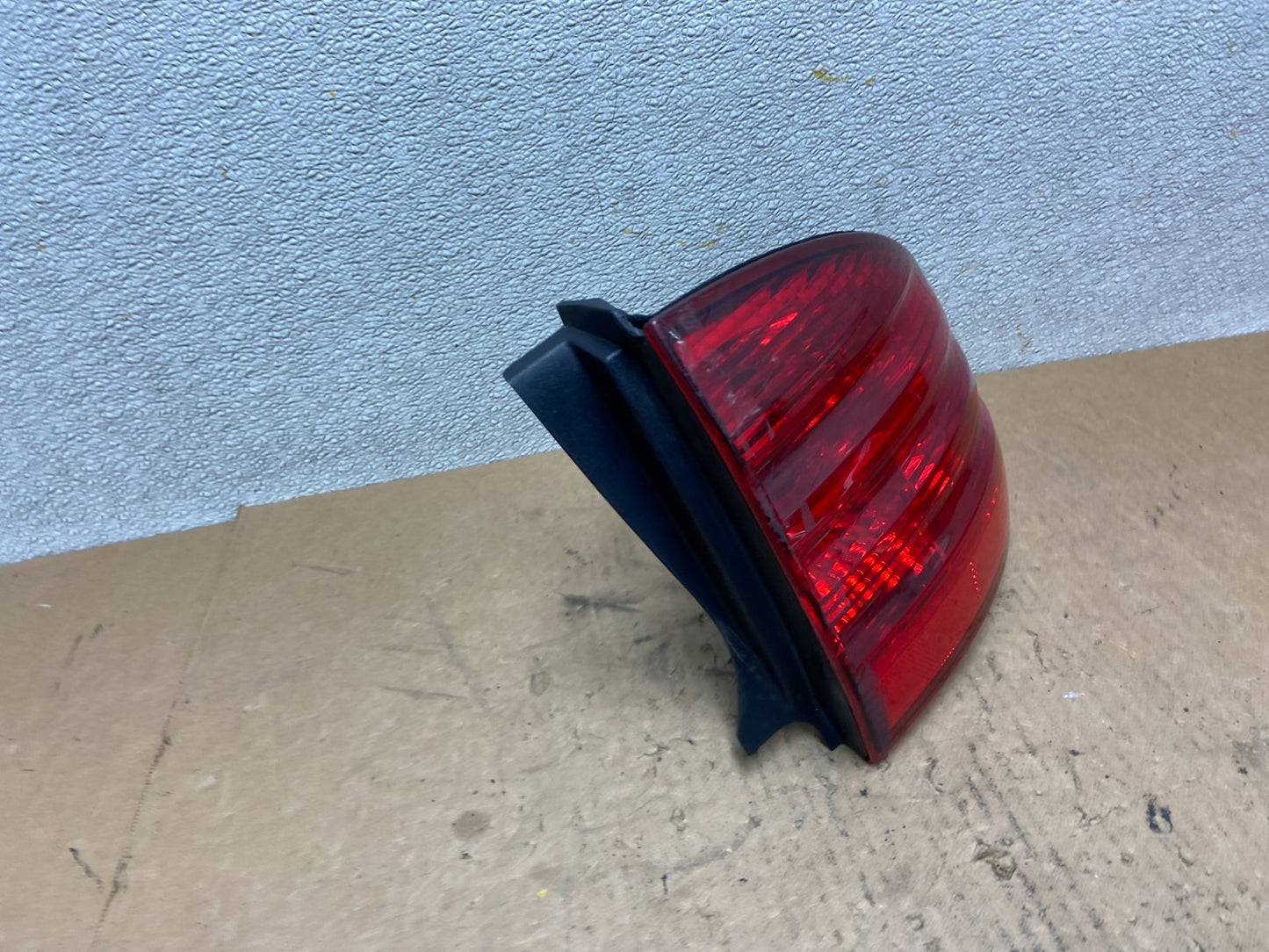 2000 2001 2002 Lincoln Ls Right Passenger RH Side Tail Light Oem Z8027 DW2