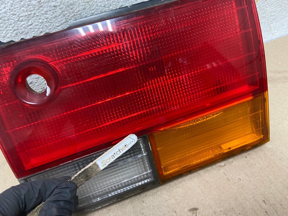1992 to 1993 Honda Accord Driver Right Passenger Side Tail Light Inner AH6764 LK3