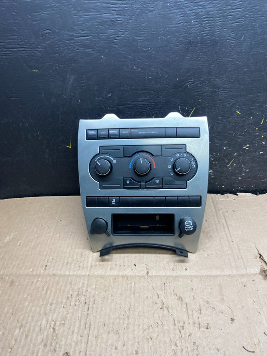 2005 to 2007 Jeep Commander Grand Cherokee A/C Climate Control Bezel Y5427 DG0
