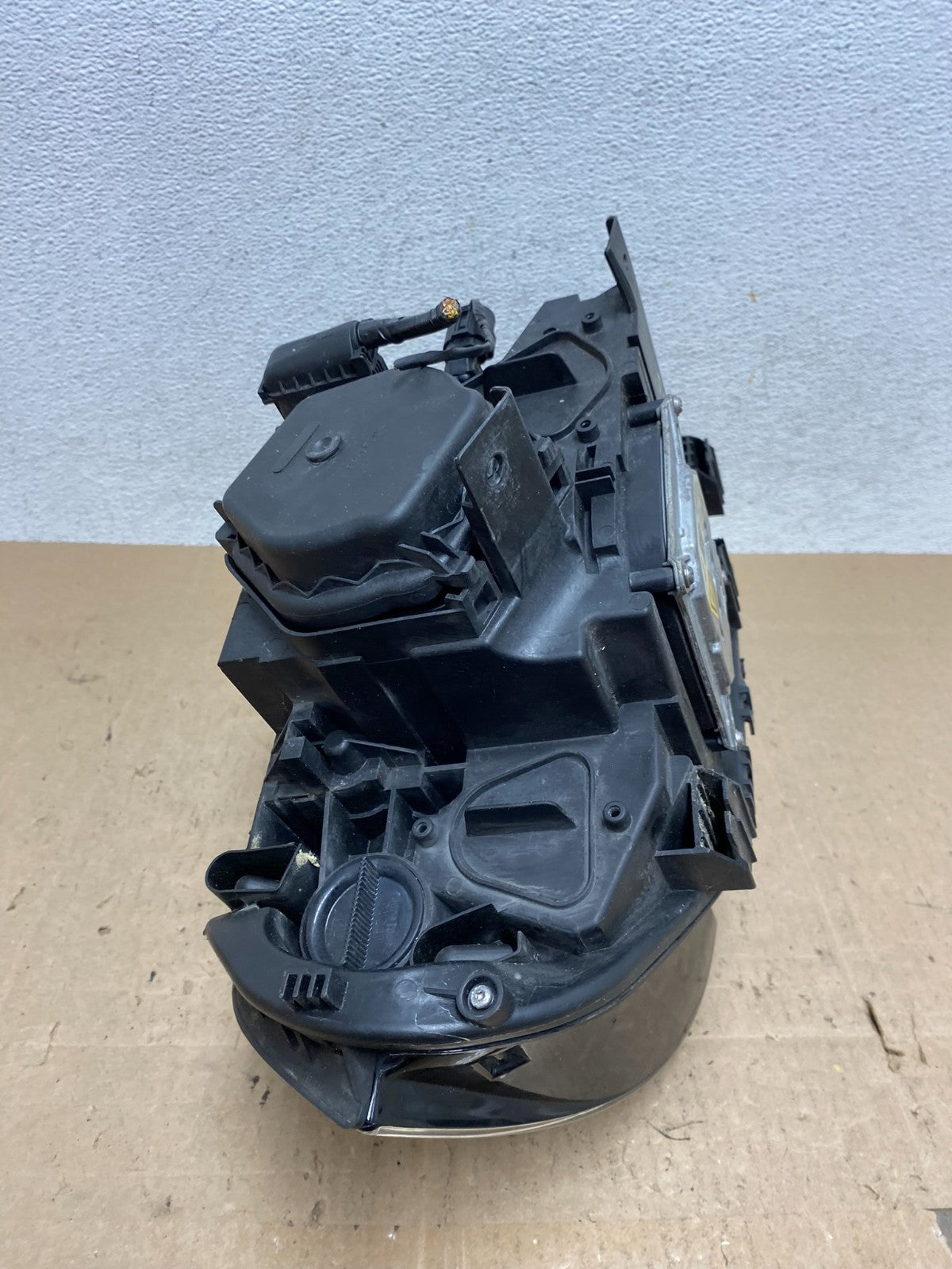 2007 to 2010 BMW X3 Left Driver Side Headlight HID Xenon AE6465 DW7