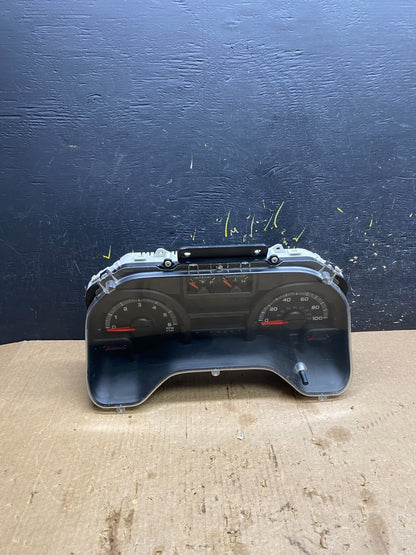 2011 Ford E150 E250 E350 VAN Gauge Speedometer Cluster z7110  DG0