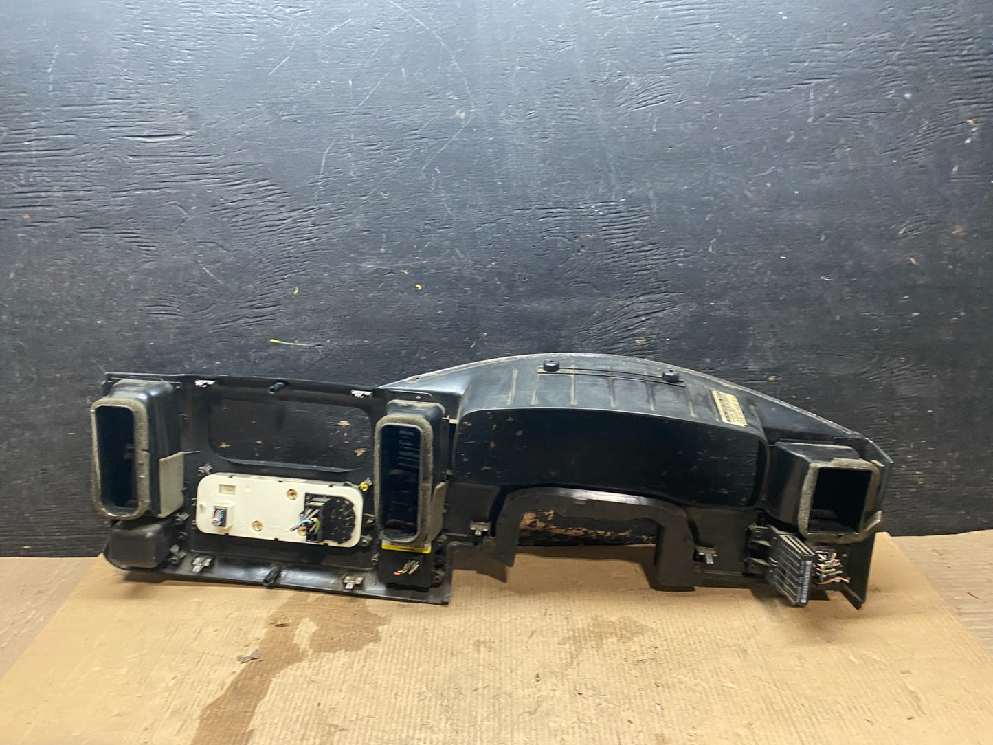 2001 2004 Dodge Dakota Speedometer Climate  Control Radio Panel Bezel X3170 DG7