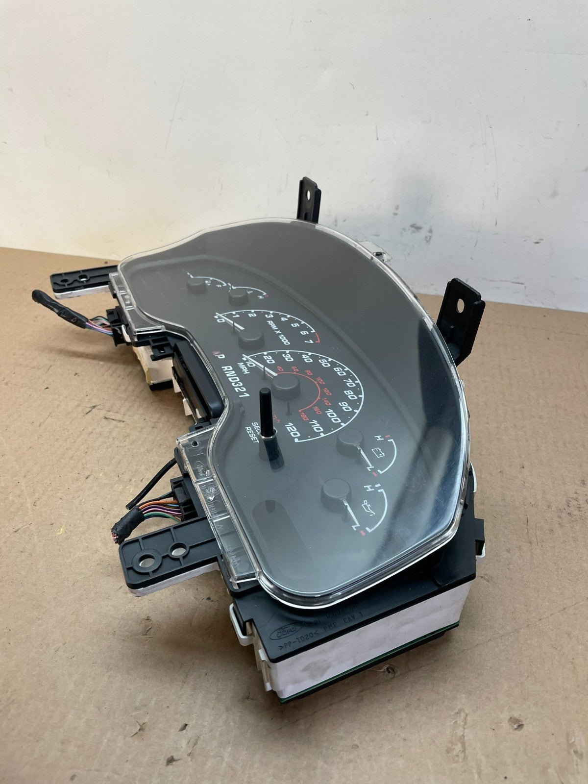 2001 2002 2003 Ford Explorer Speedometer Cluster Gauge ai4392 DG2