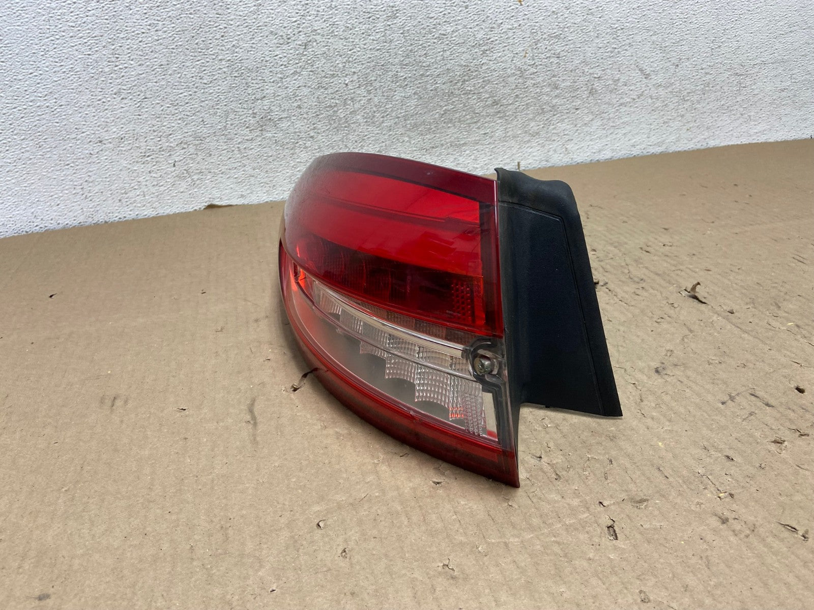 2017 - 2018 Ford Fusion Left Driver LH Side Tail Light AG8057 LK2