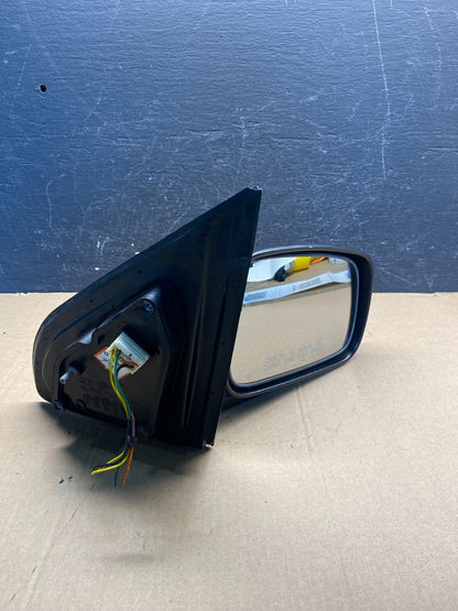 2003 to 2009 Kia Sorento Right Passenger View Door Mirror AE7685 DW9