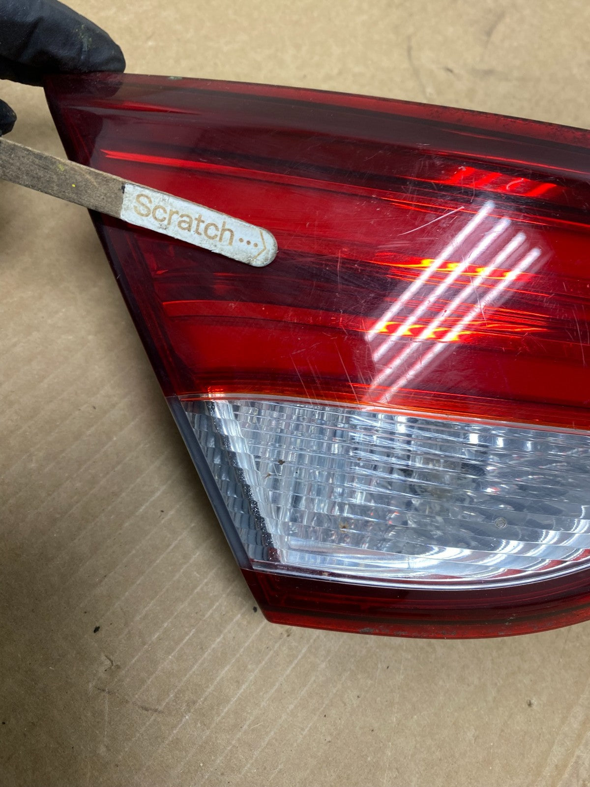 2015 to 2017 Chrysler 200 Sedan Left Driver Side Inner Tail Light V1006 DW4