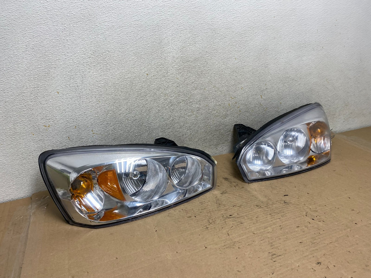 2004 to 2007 Chevrolet Malibu Left+Right Set Headlights AI0904 DW2