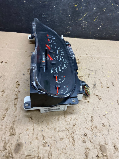 2006 Ford E350 Gauge Speedometer Cluster u5694 DG3