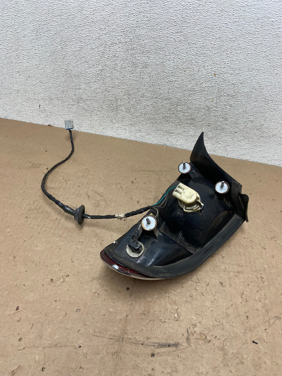 1997 to 2005 Buick Century Left Driver Side LH Tail Light AG5369 LK6