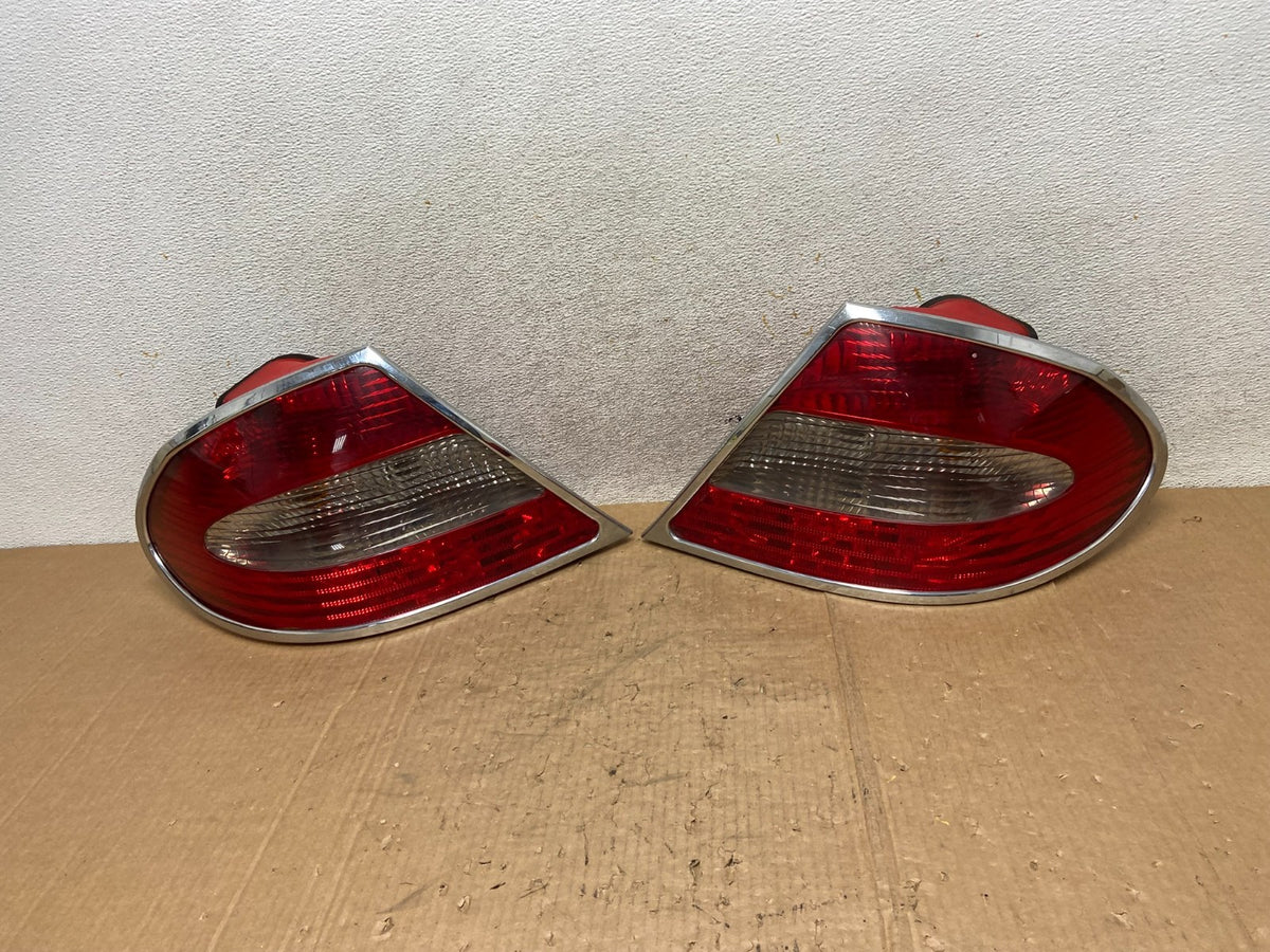 2006-2009 Mercedes Clk-Class Left+Right Side Tail Lights AI5617 DW0