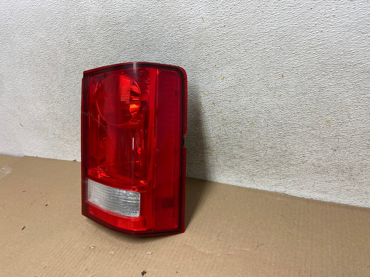2009 to 2015 Honda Pilot Right Passenger Rh Side Tail light AH5699 LK2