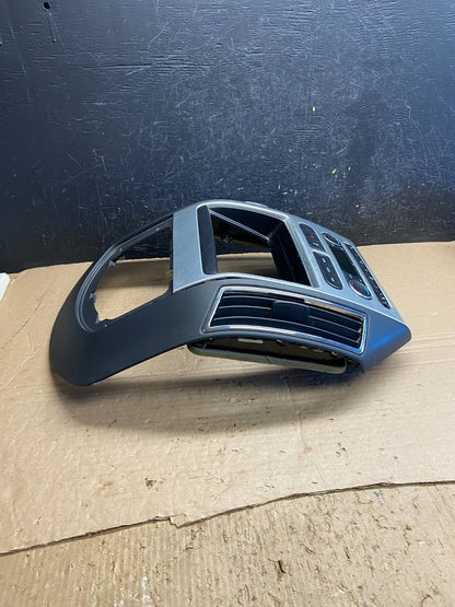 2007 - 2010 Ford Edge Heater Climate Control Radio Control Dash Bezel AF2008 DW1