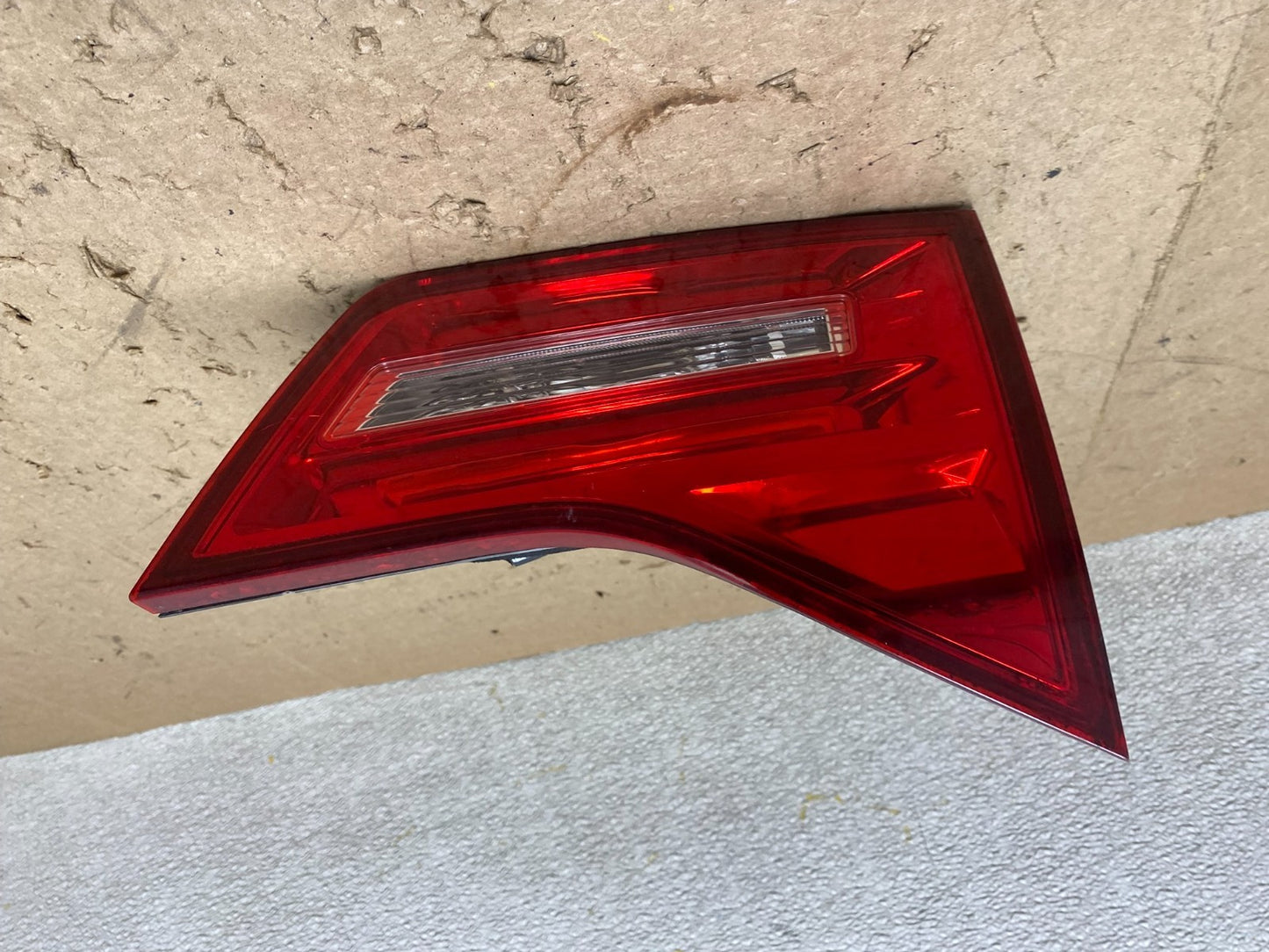 2007 2008 2009 Acura Mdx Right Passenger Rh Side Inner Tail Light Oem X2313 DW0