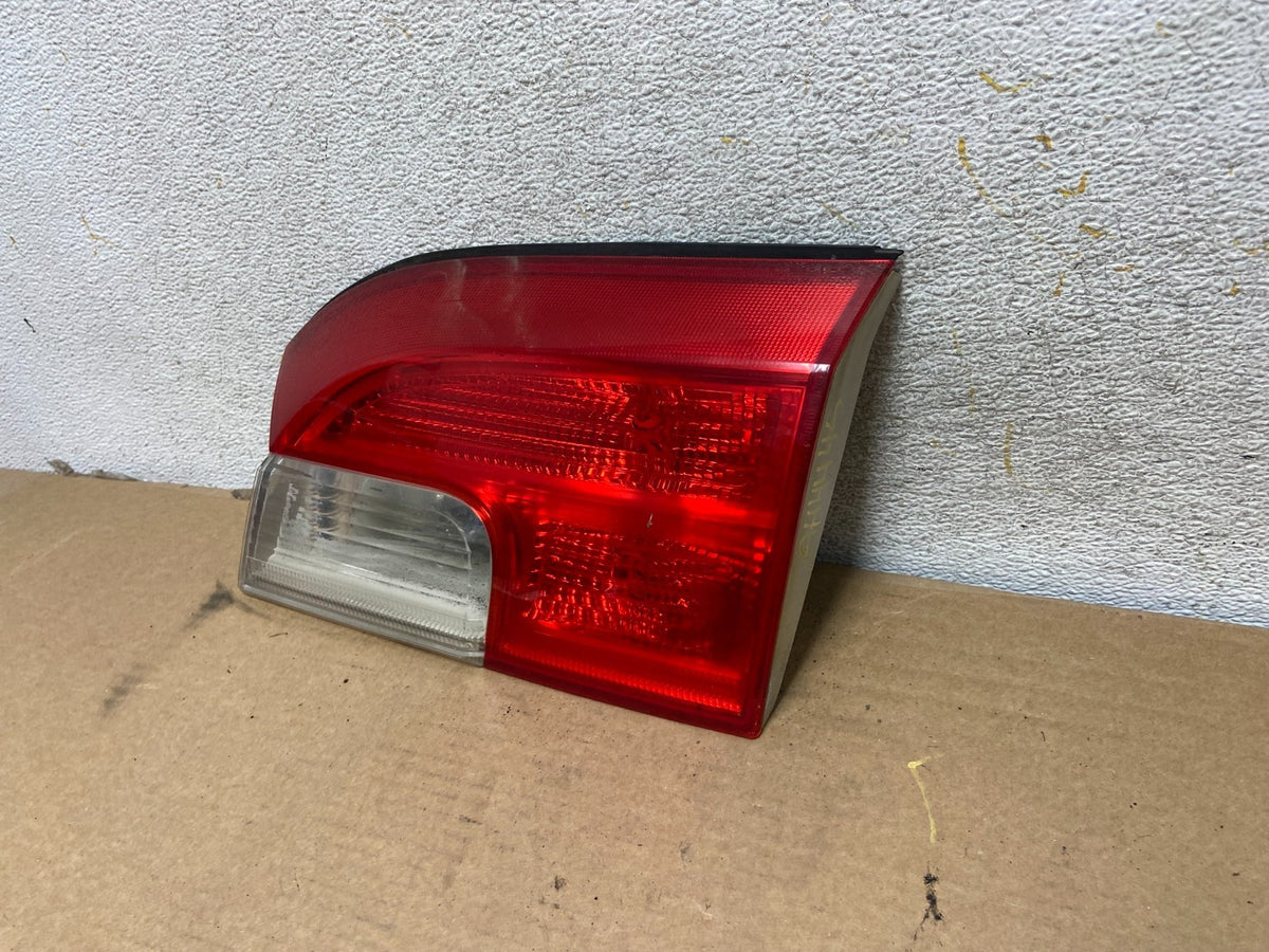 2010 - 2017 GMC Terrain Tail Light Inner Right Passenger Rh AH4445 DW2