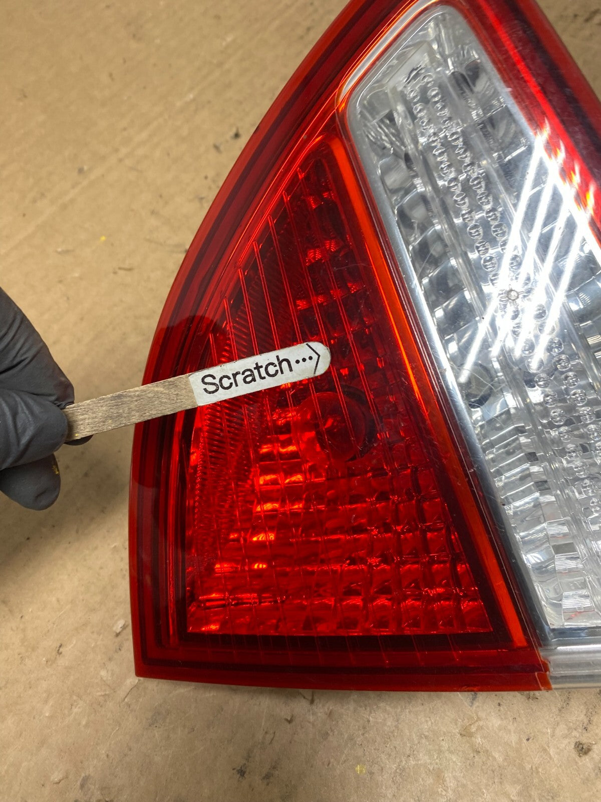 2007 to 2012 Hyundai Veracruz Right Passenger RH Inner Tail Light OEM L8700 DW3