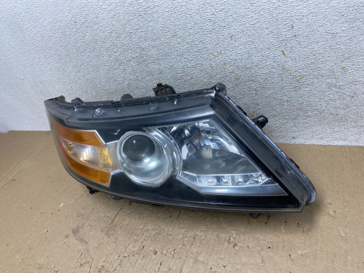2011 to 2013 Honda Odyssey Front Right Passenger Headlight Halogen AJ2324 DW1